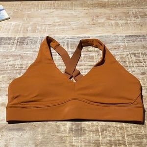 Fabletics medium impact sports bra